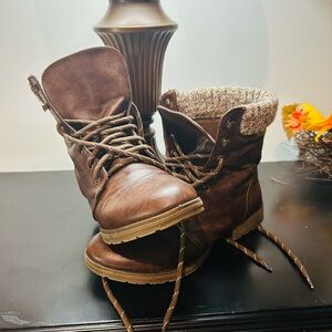 Brown Lace-Up Ankle Boots with Knit Cuff